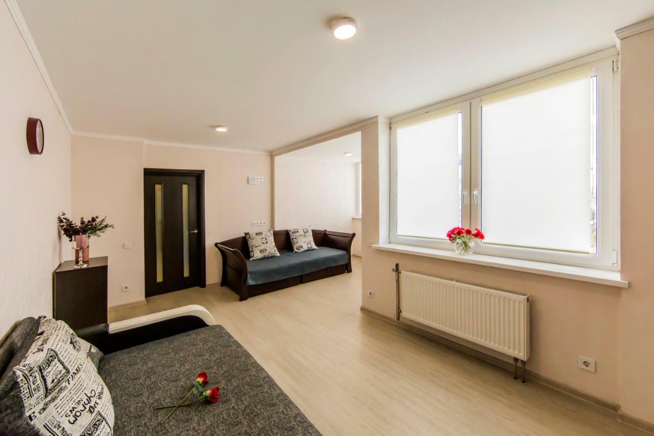 Super View, Luxury Apartment Near Chernihiv Metro. Kiev Luaran gambar